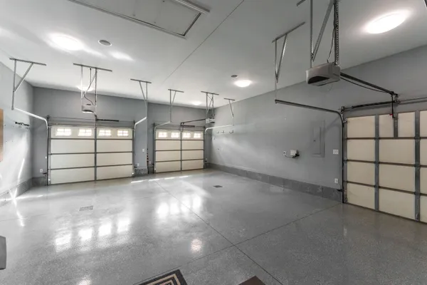 $669,900 | 5708 Fountain View Drive, Wheatfield, IN 46392