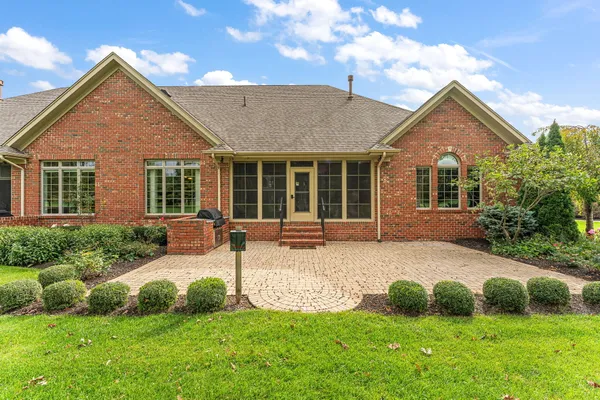 $669,900 | 5708 Fountain View Drive, Wheatfield, IN 46392