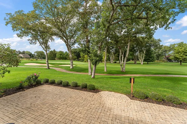 $669,900 | 5708 Fountain View Drive, Wheatfield, IN 46392