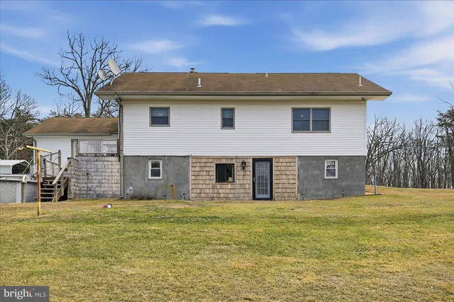 $600,000 | 1901 South Timber Ridge Road, Cross Junction, VA 22625