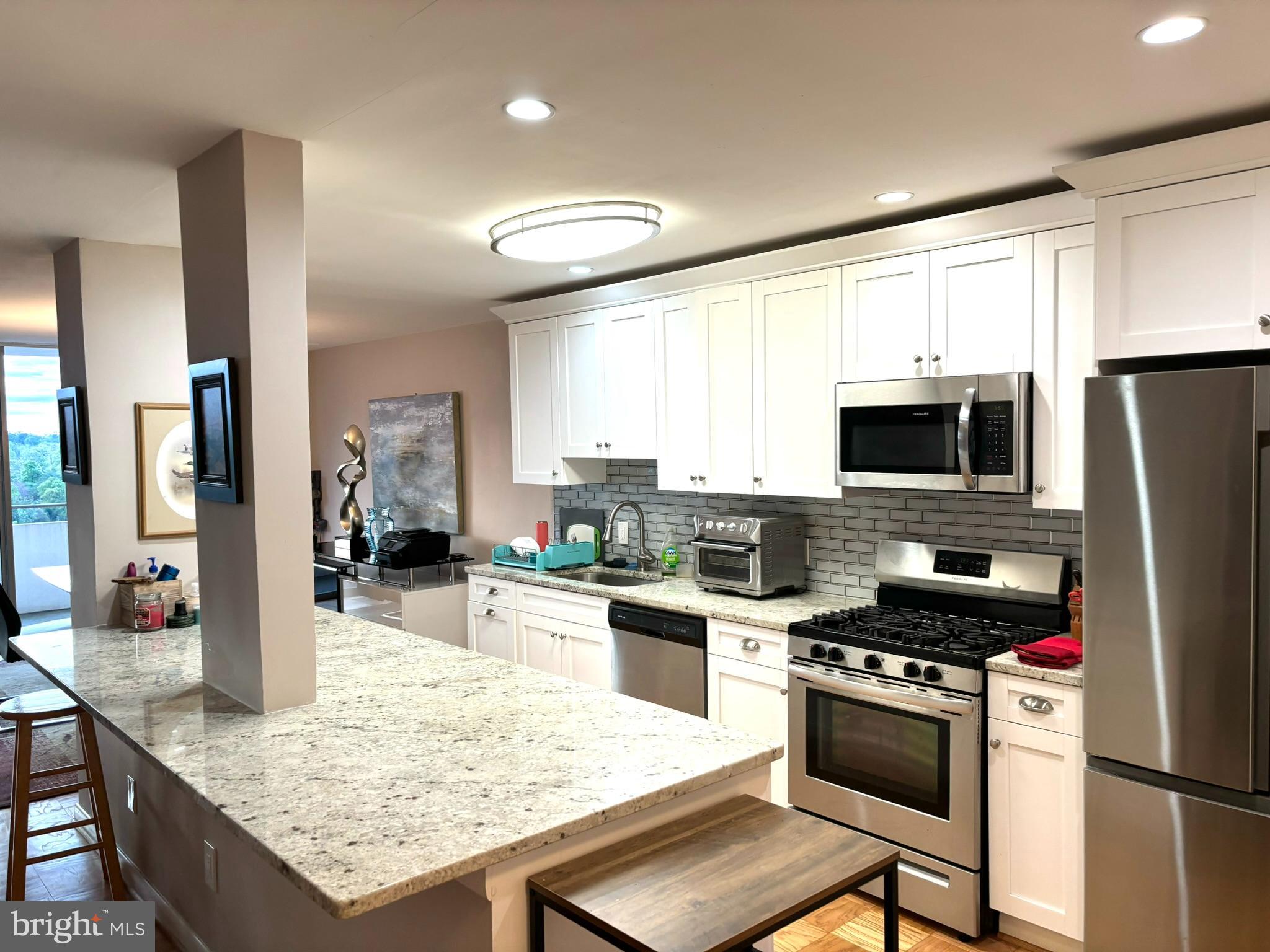 5101 River Road, Unit 1901 Bethesda, MD 20816 - Photo 5 of 11