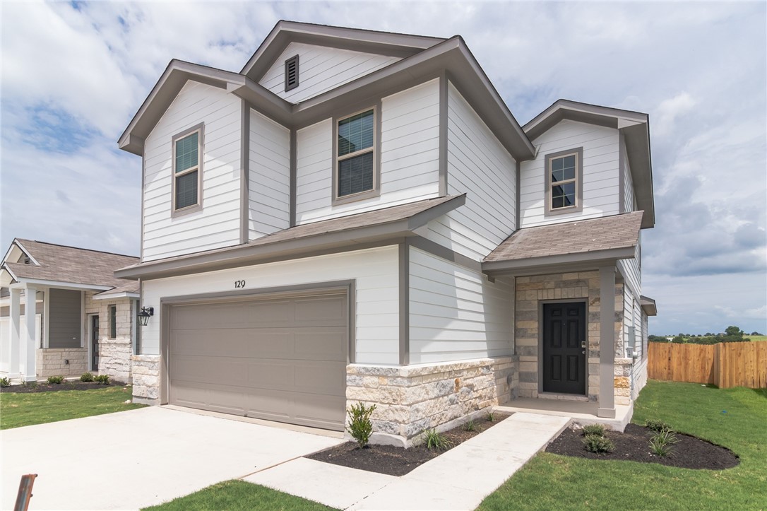 129 Wild Wind Trail is waiting for new tenants. Ready for immediate occupancy.