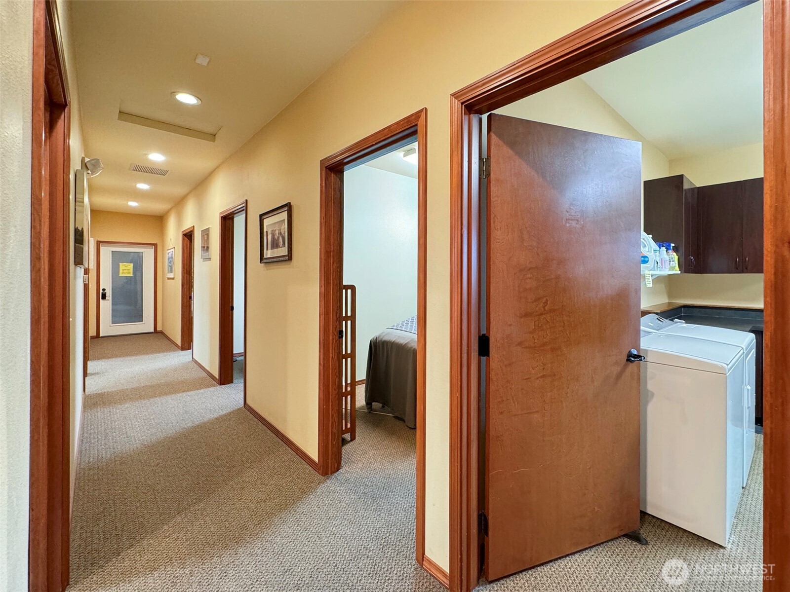 534 North 5th Avenue, Unit 7 Sequim, WA 98382 - Photo 8 of 38 a view of hallway with livingroom and furniture