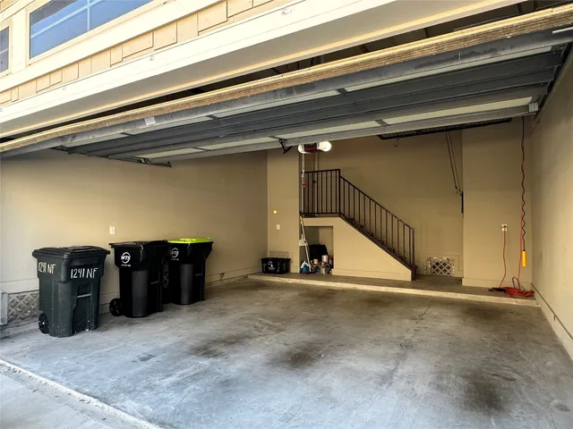 $2,995 | 1241 Nelson Falls Lane, Houston, TX 77008