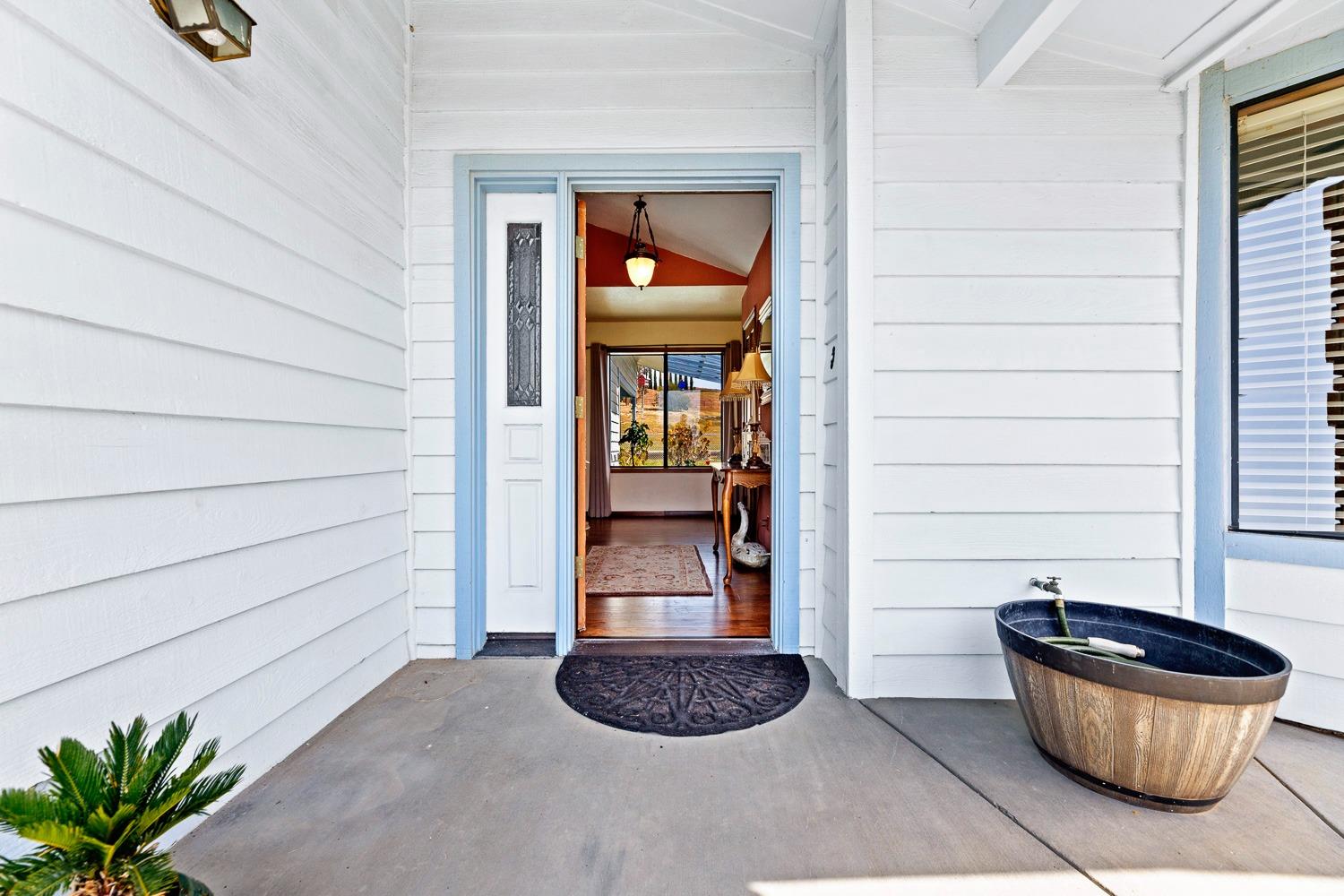 36360 Highway 33 Coalinga, CA 93210 - Photo 10 of 50 a view of a entryway door of the house