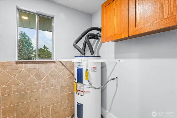 a close view of sink