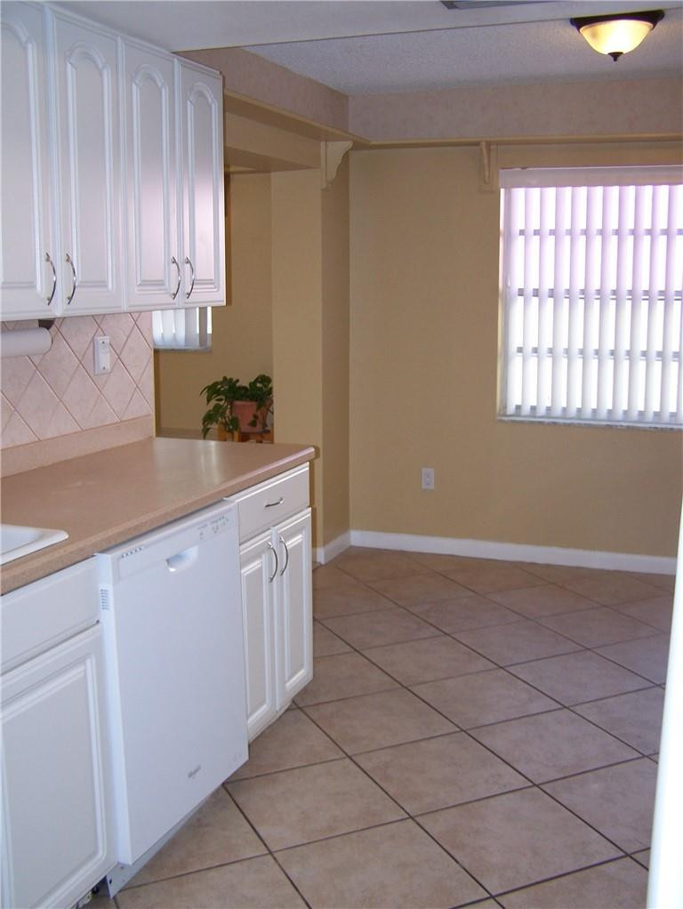 22295 Southwest 57th Avenue Boca Raton, FL 33428 - Photo 9 of 35 Photo 9
