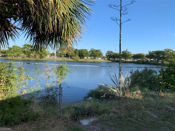 $2,650 | 1710 Northwest 5th Avenue, Unit 1710, Pompano Beach, FL 33060