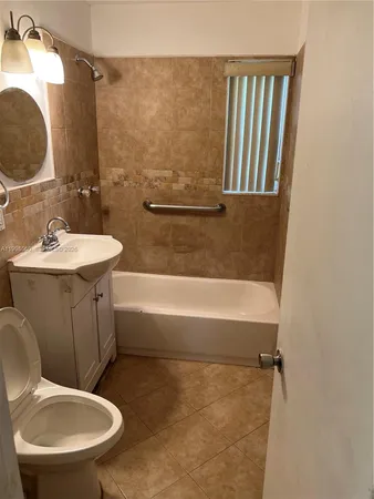 $2,650 | 1710 Northwest 5th Avenue, Unit 1710, Pompano Beach, FL 33060
