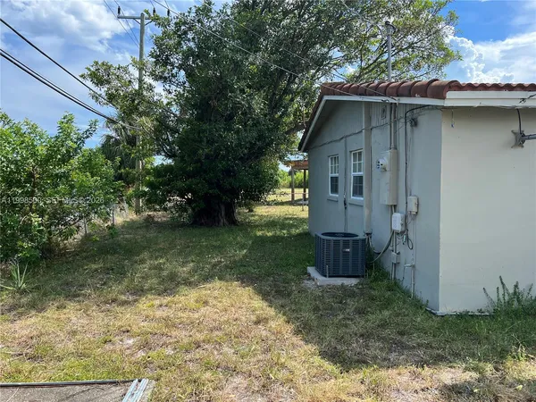 $2,650 | 1710 Northwest 5th Avenue, Unit 1710, Pompano Beach, FL 33060