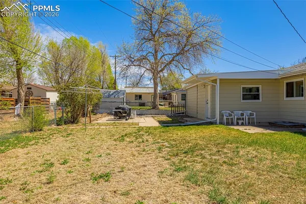 $299,000 | 512 Cottonwood Drive, Colorado Springs, CO 80911