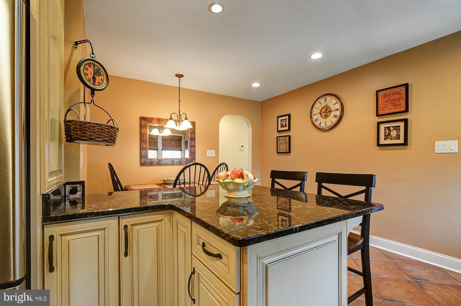 61 Federal City Road Ewing, NJ 08638 - Photo 14 of 33 Eat-in-Kitchen