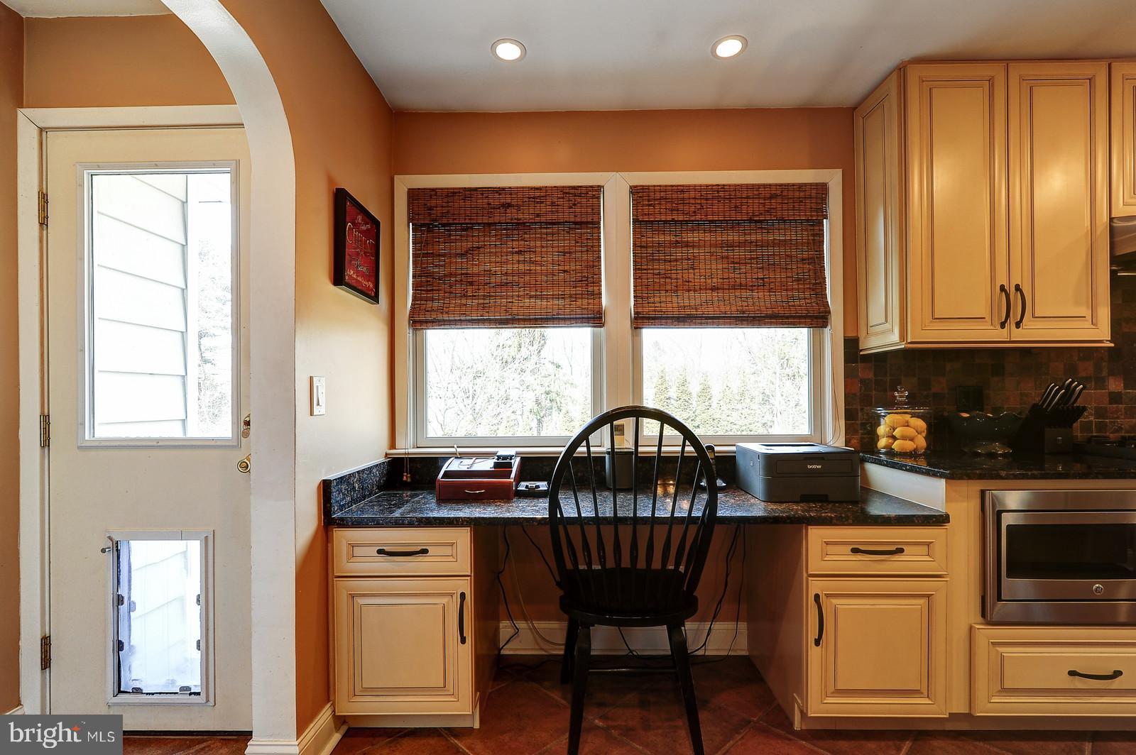 61 Federal City Road Ewing, NJ 08638 - Photo 16 of 33 Desk Area in Kitchen