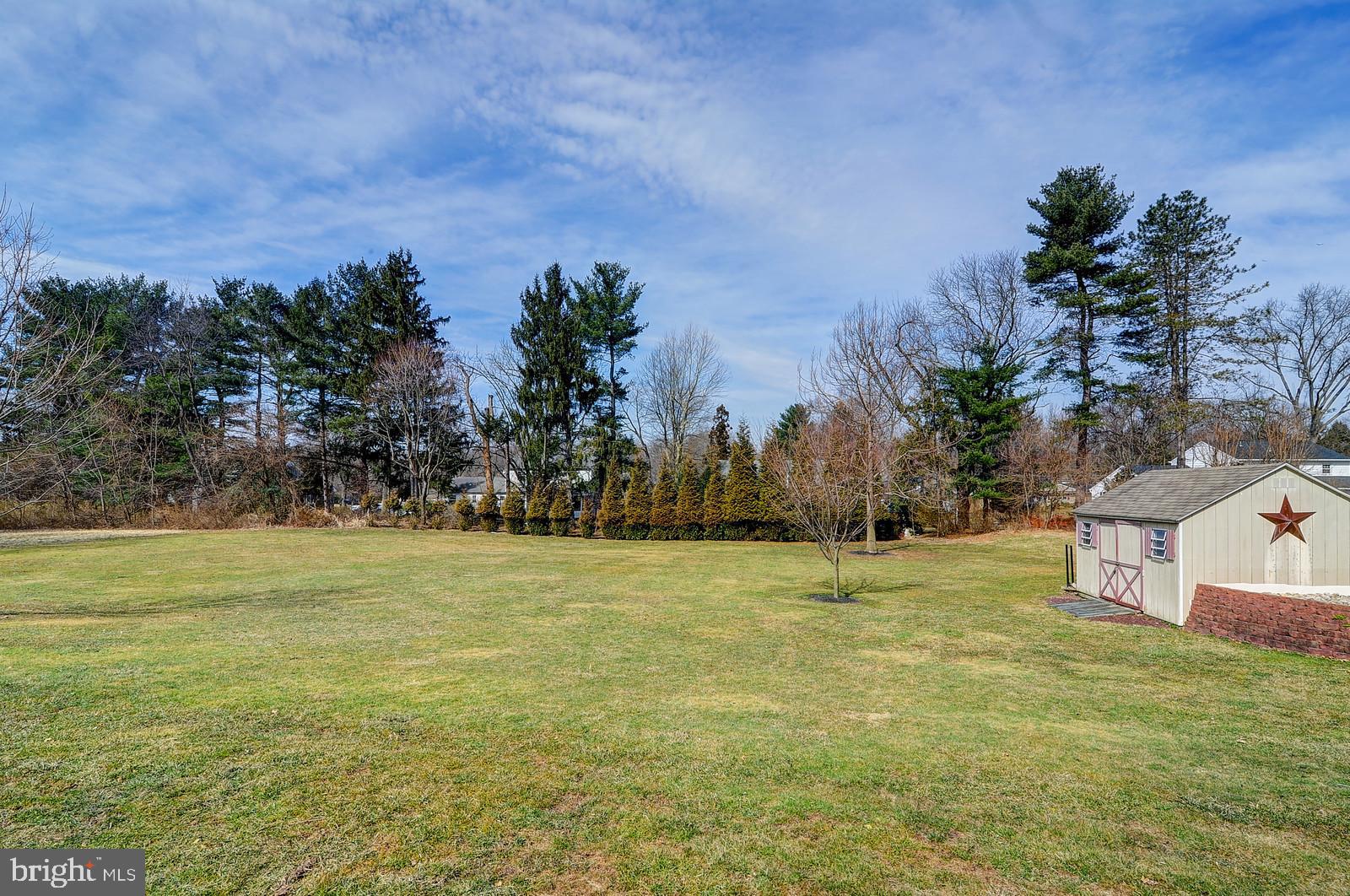 61 Federal City Road Ewing, NJ 08638 - Photo 30 of 33 Exterior - Backyard