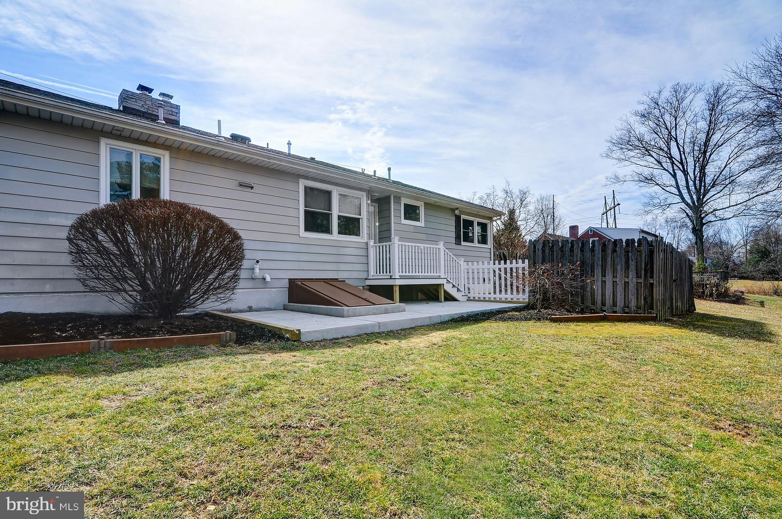 61 Federal City Road Ewing, NJ 08638 - Photo 32 of 33 Exterior - Backyard