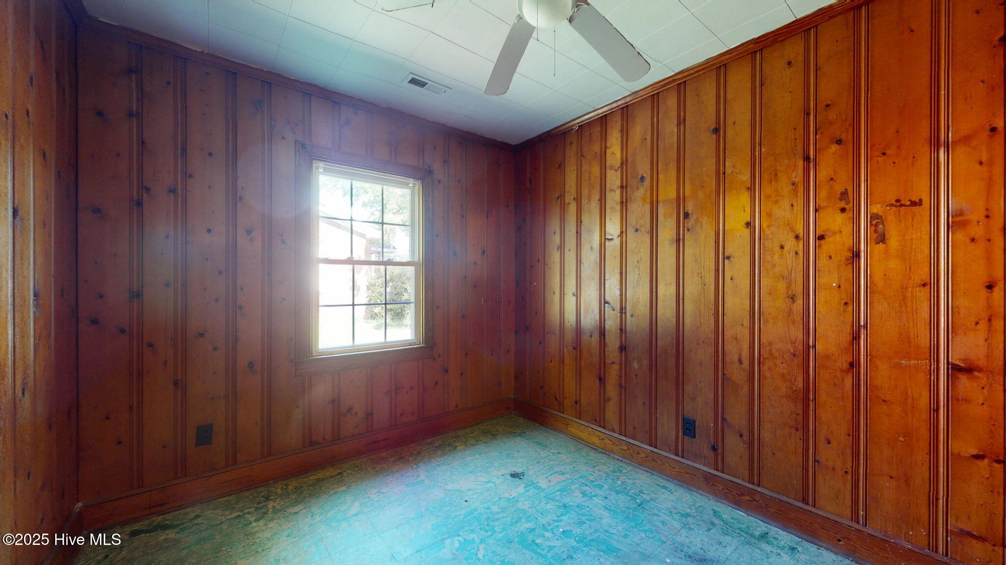 2005 Tower Hill Road Kinston, NC 28501 - Photo 11 of 44 30-web-or-mls-2005-Tower-Hill-Rd-Kinston