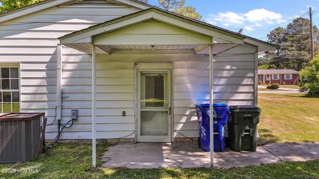 $84,900 | 2005 Tower Hill Road, Kinston, NC 28501