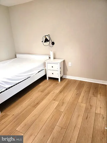 $2,950 | 1641 International Drive, Unit 418, McLean, VA 22102