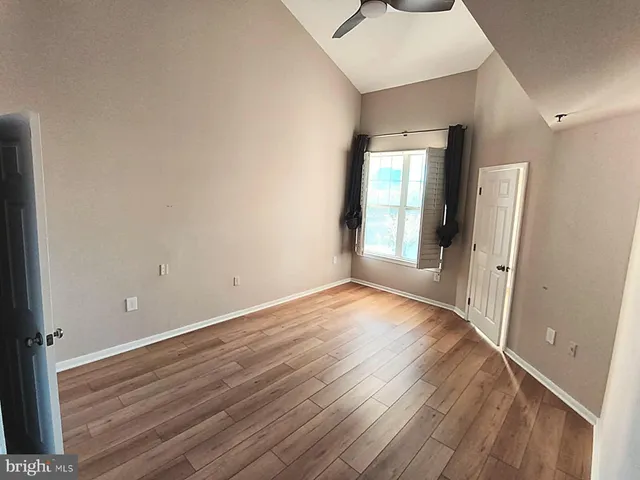 $2,950 | 1641 International Drive, Unit 418, McLean, VA 22102