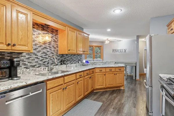 $709,000 | 582 Country Oaks Lane, River Falls, WI 54022