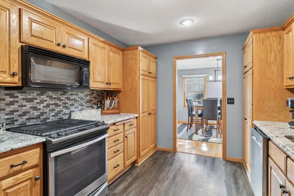 $709,000 | 582 Country Oaks Lane, River Falls, WI 54022