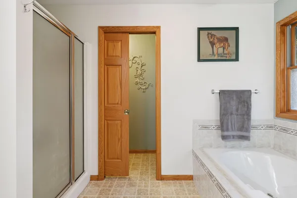 $709,000 | 582 Country Oaks Lane, River Falls, WI 54022