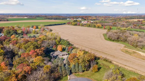 $709,000 | 582 Country Oaks Lane, River Falls, WI 54022