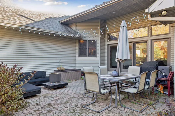$709,000 | 582 Country Oaks Lane, River Falls, WI 54022