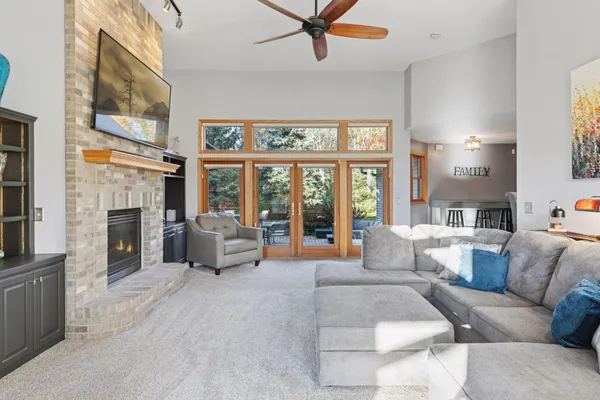 $709,000 | 582 Country Oaks Lane, River Falls, WI 54022