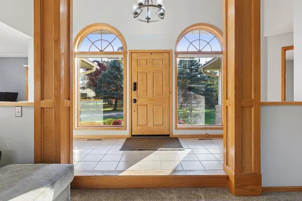 $709,000 | 582 Country Oaks Lane, River Falls, WI 54022