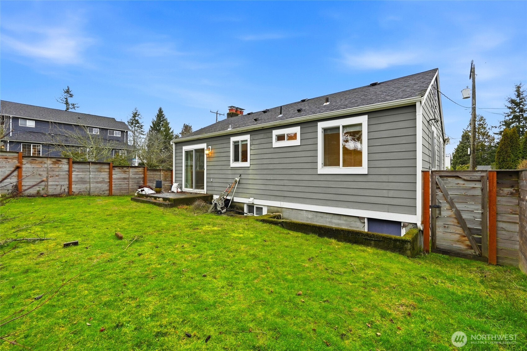 3017 West Government Way Seattle, WA 98199 - Photo 26 of 26