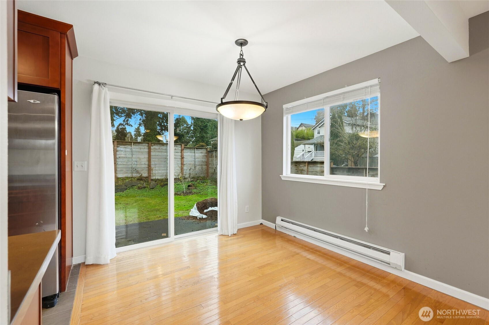 3017 West Government Way Seattle, WA 98199 - Photo 10 of 26