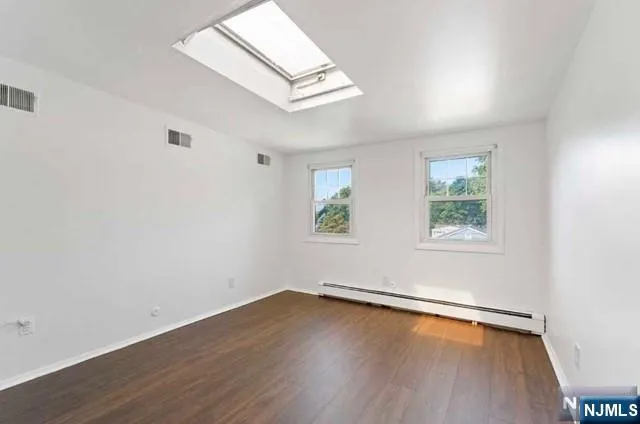 $3,600 | 409 Tappan Road, Unit 2, Norwood, NJ 07648