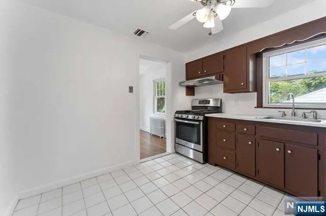 $3,600 | 409 Tappan Road, Unit 2, Norwood, NJ 07648