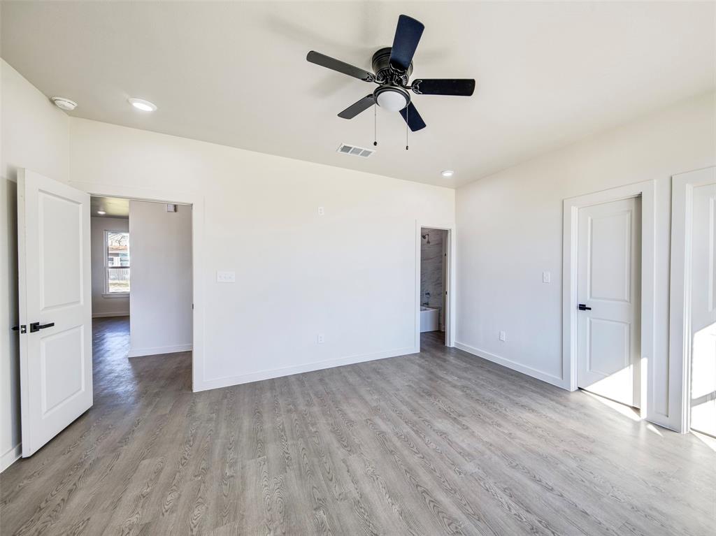 170 Half Moon Way Runaway Bay, TX 76426 - Photo 11 of 29