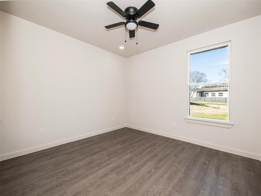 170 Half Moon Way Runaway Bay, TX 76426 - Photo 22 of 29