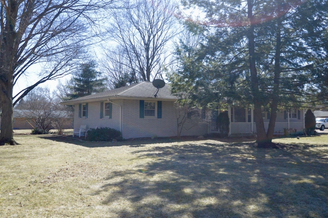 11986 Penn Road Mishawaka, IN 46545 - Photo 3 of 12 Gallery Image 3