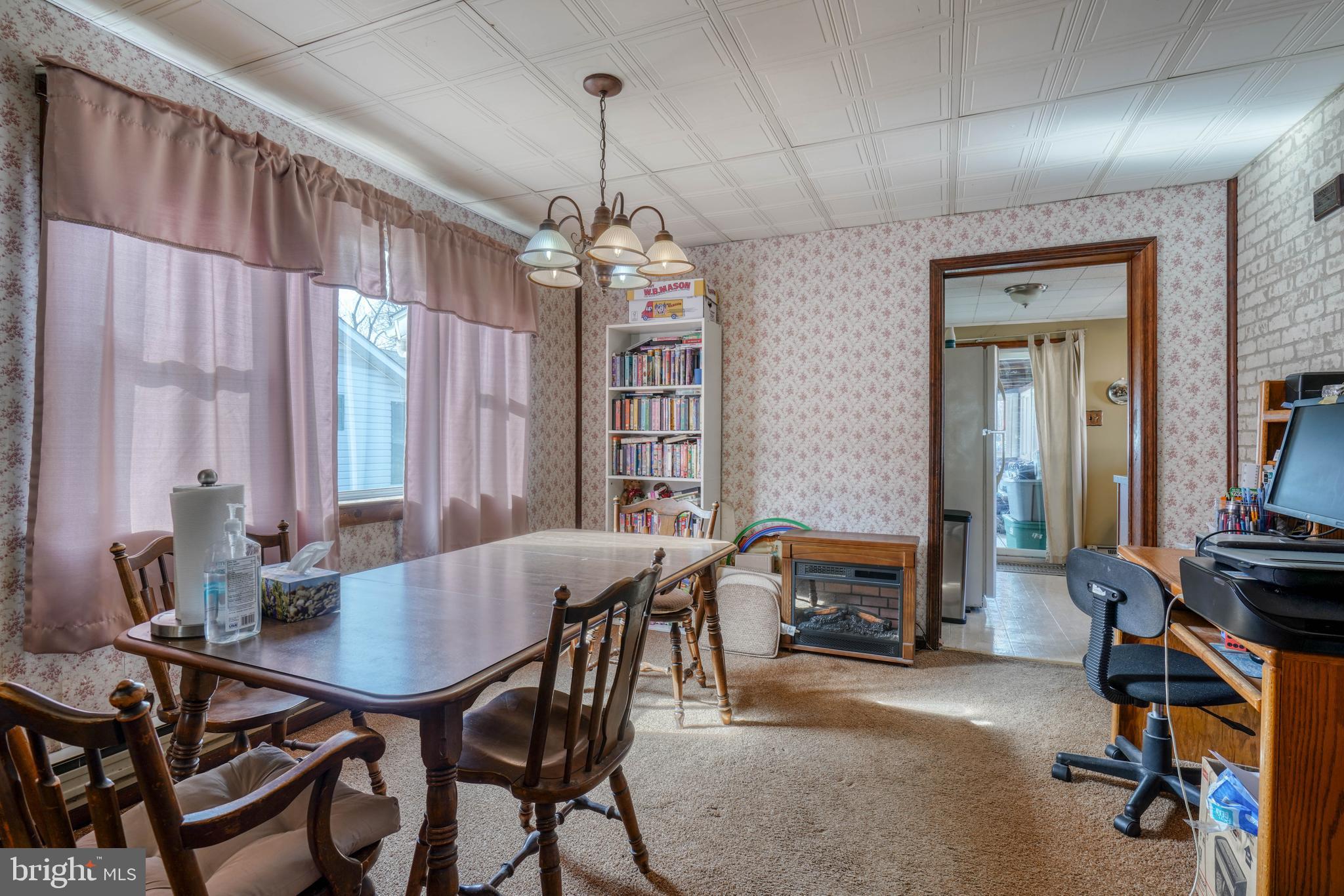 8601 North Point Road Sparrows Point, MD 21219 - Photo 11 of 27 Dining Room