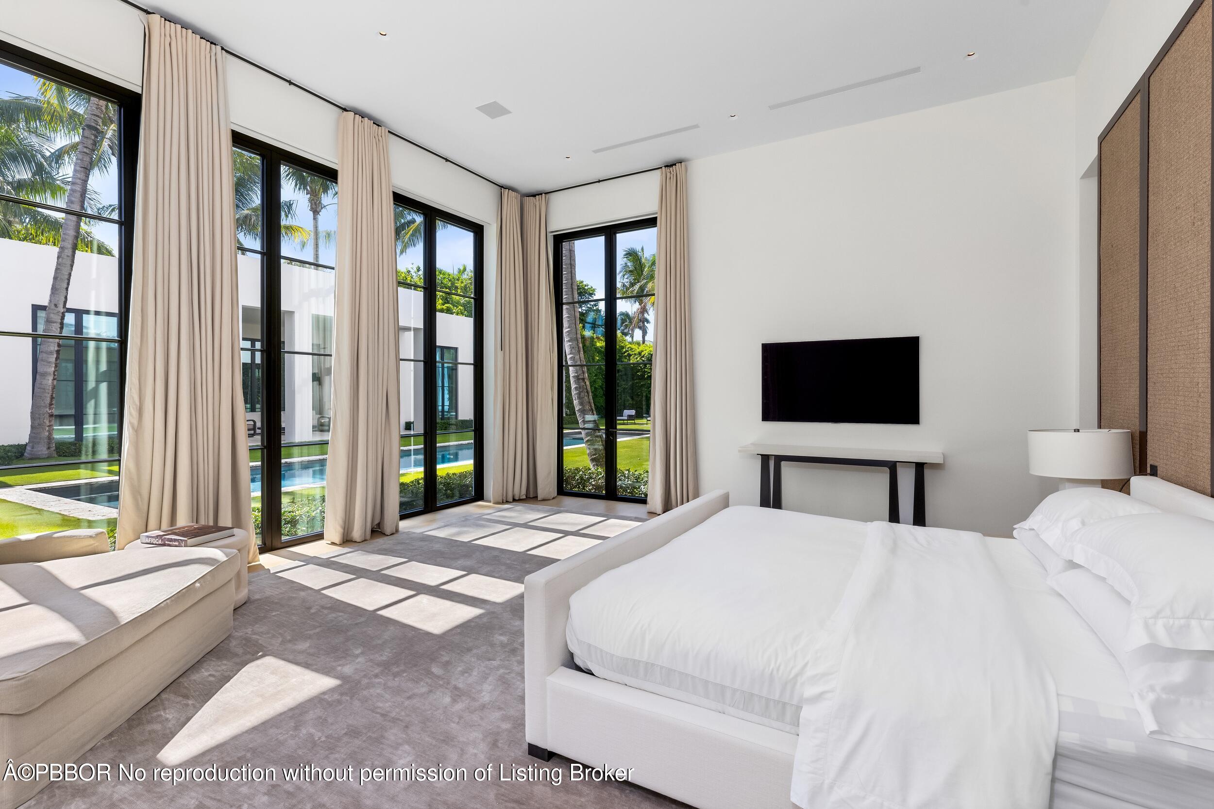 241 Jungle Road Palm Beach, FL 33480 - Photo 48 of 98 Primary Suite