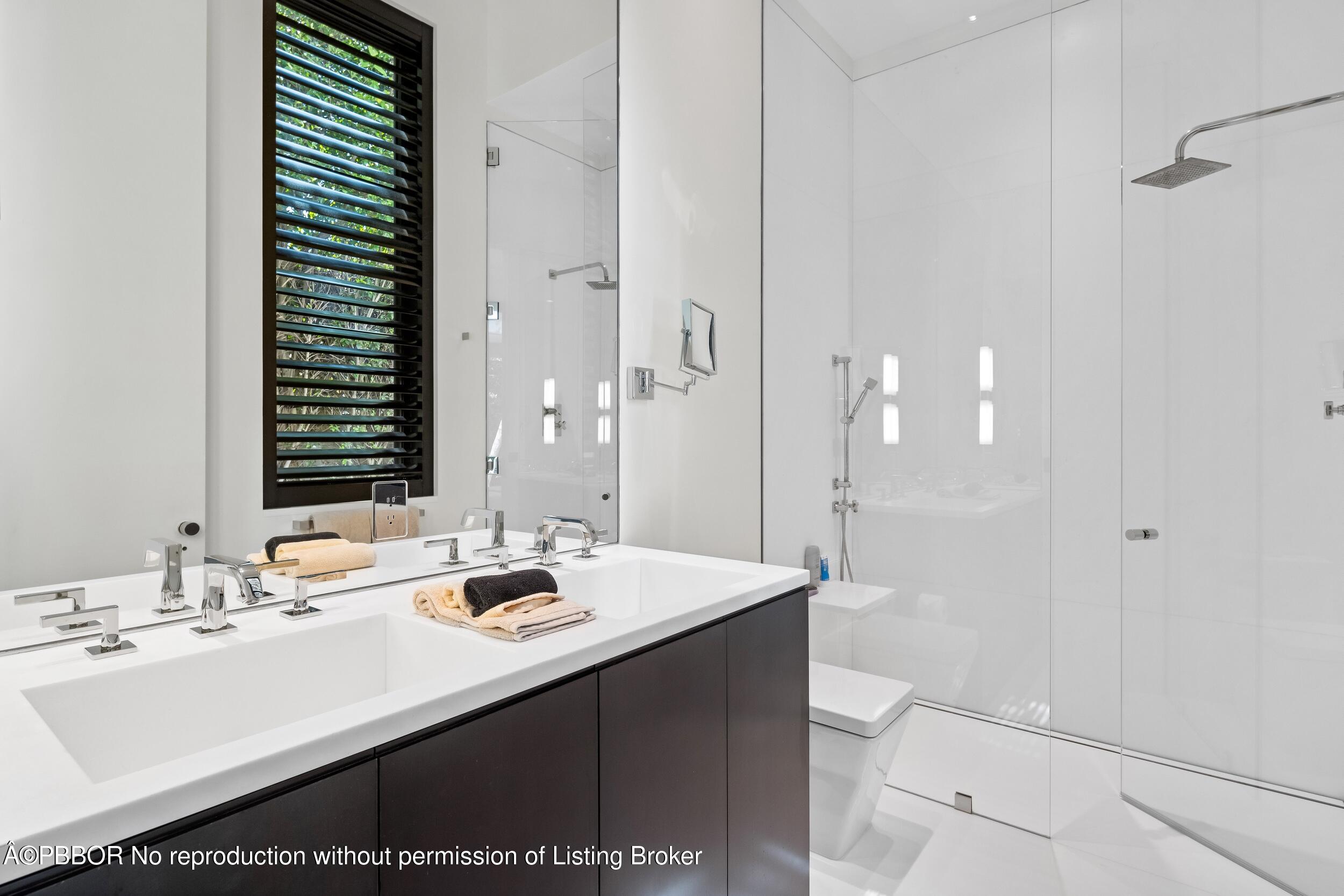 241 Jungle Road Palm Beach, FL 33480 - Photo 62 of 98 Guest House Bath