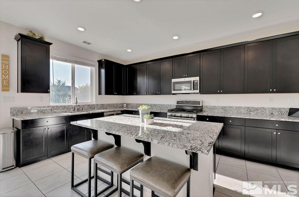 9715 Quartette Drive Reno, NV 89521 - Photo 10 of 33 Photo 10
