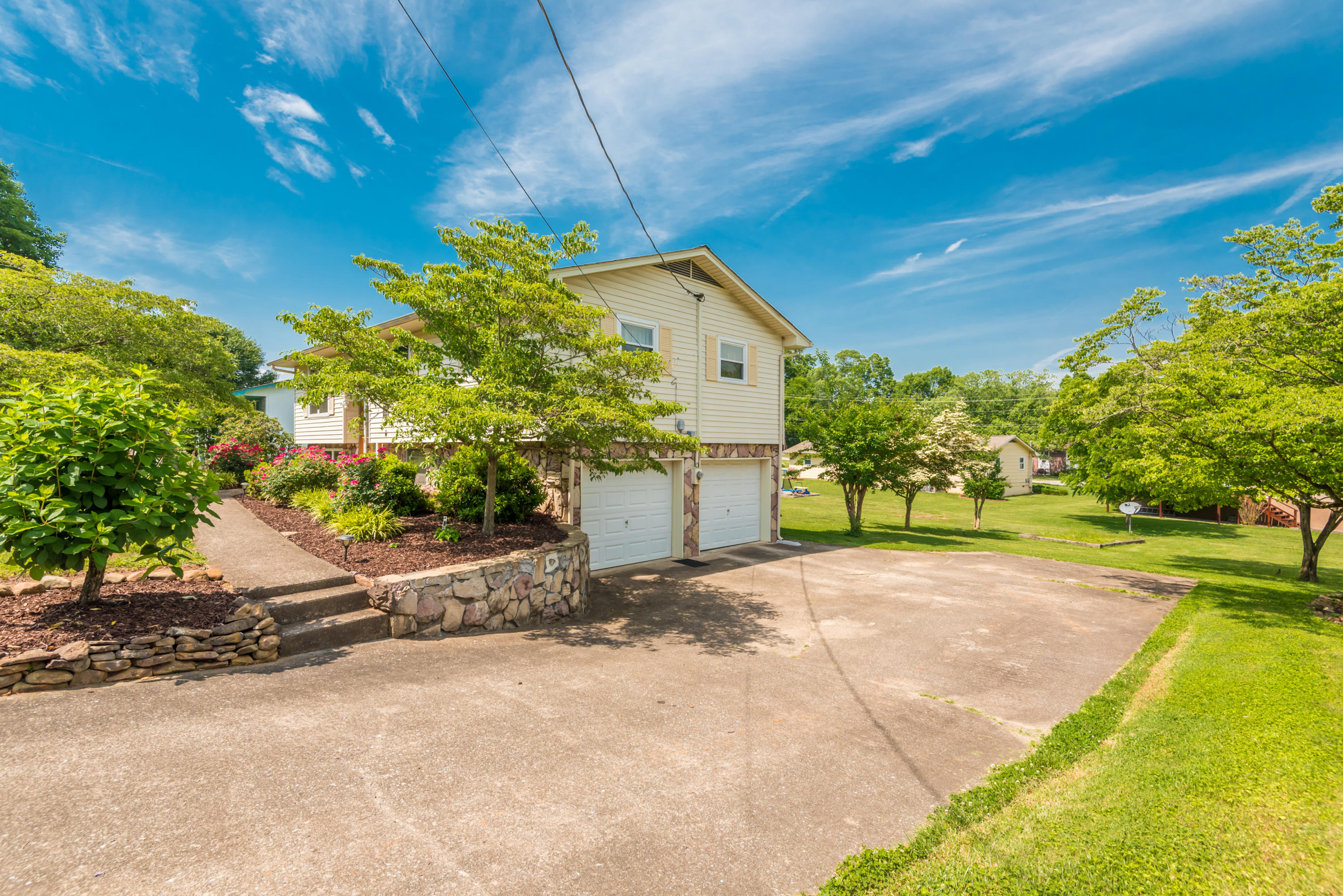 7708 Windsong Road Powell, TN 37849 - Photo 3 of 27 7708WindsongRd-4