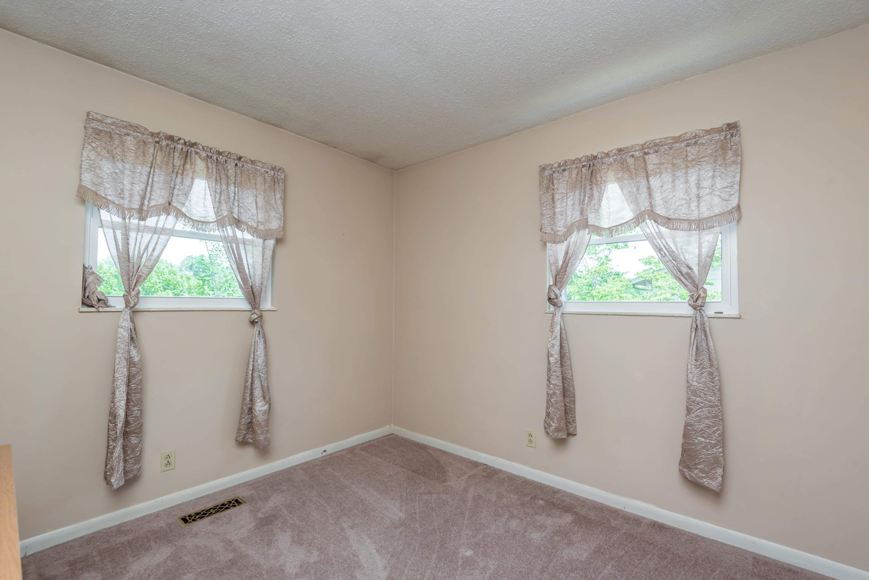 7708 Windsong Road Powell, TN 37849 - Photo 23 of 27 7708WindsongRd-11