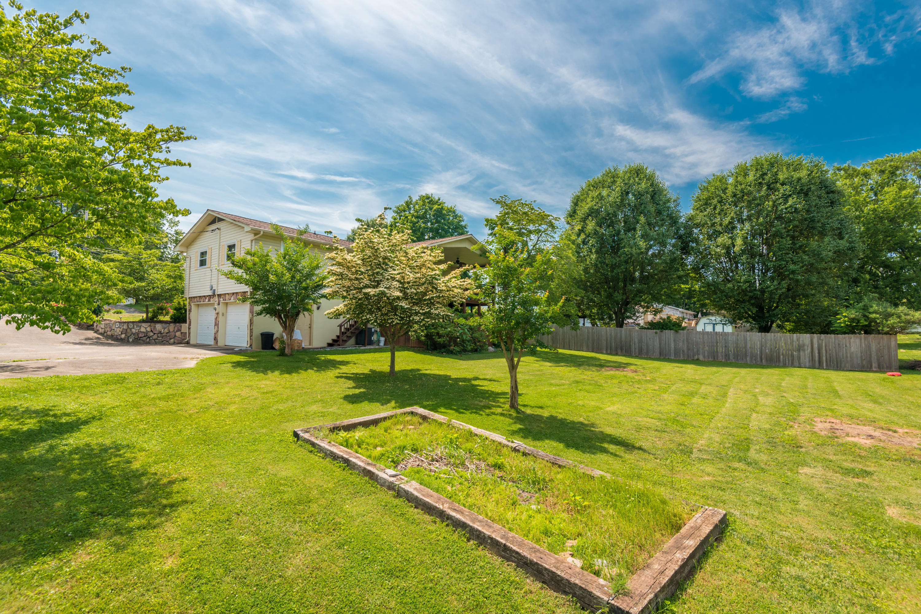 7708 Windsong Road Powell, TN 37849 - Photo 8 of 27 7708WindsongRd-7
