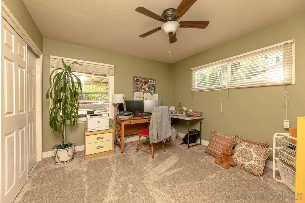 12317 Witt Road Poway, CA 92064 - Photo 32 of 43 a workspace with furniture