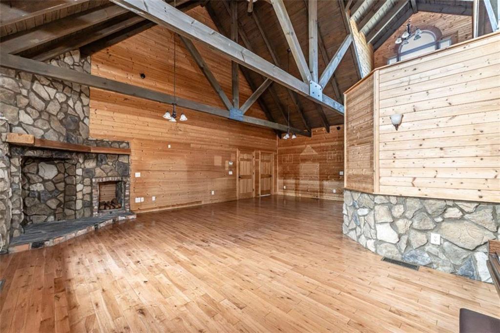 1863 New Rosedale Road Northeast Armuchee, GA 30105 - Photo 5 of 43 a view of a indoor garage