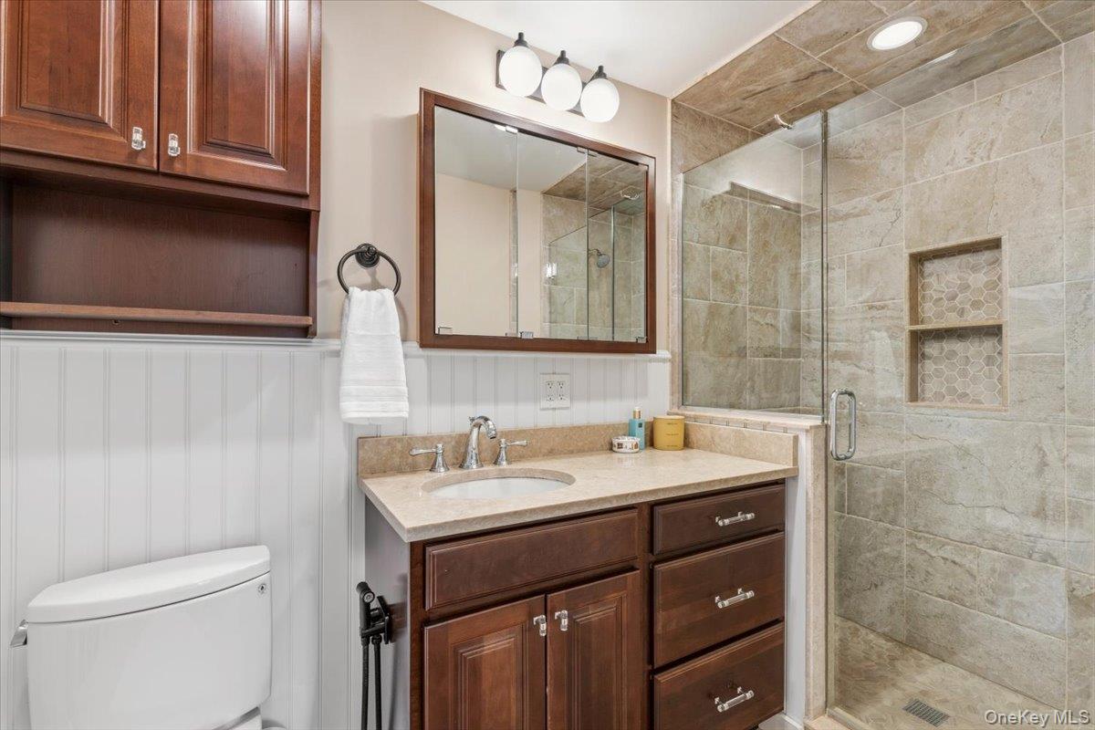 17 Rock Ridge Drive Rye Brook, NY 10573 - Photo 21 of 37