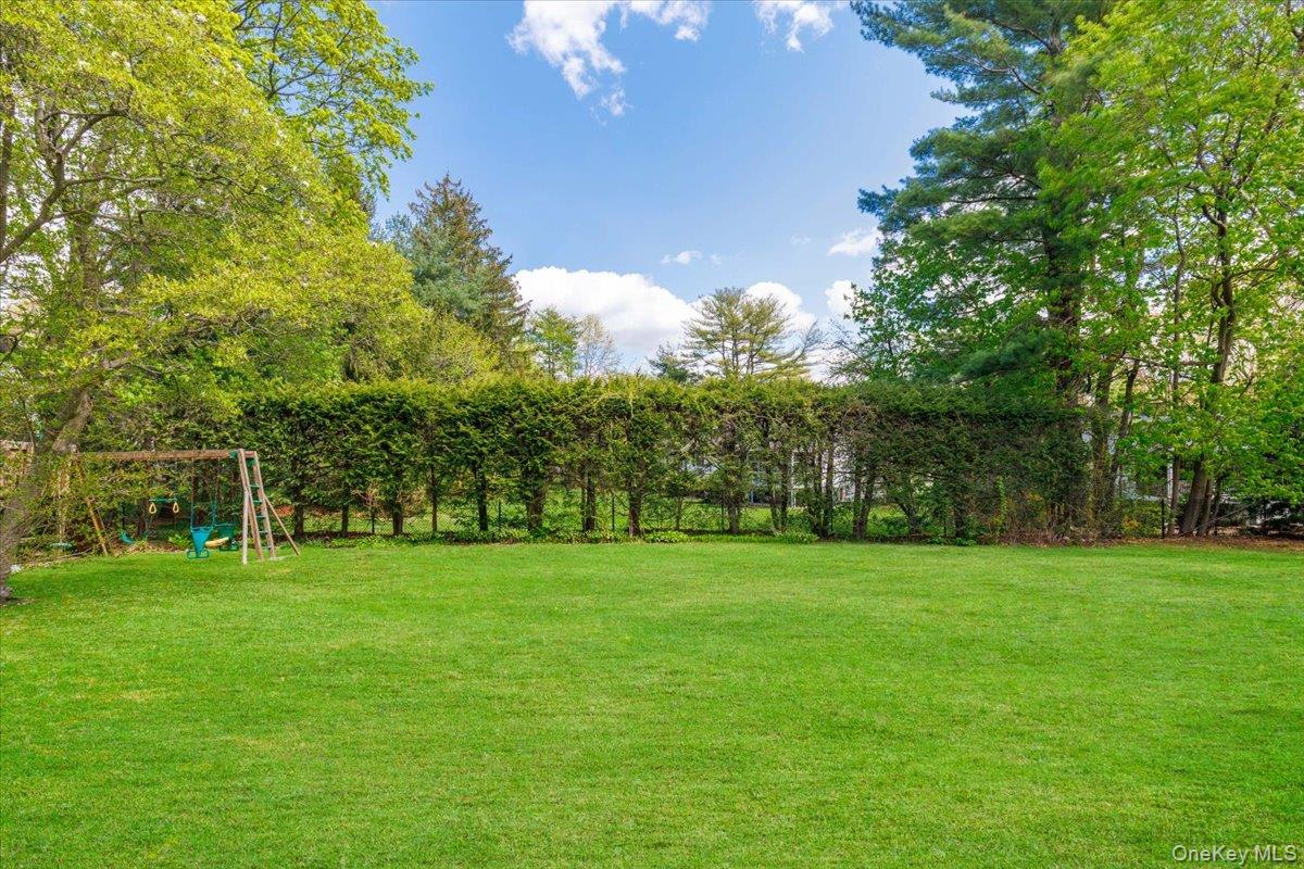 17 Rock Ridge Drive Rye Brook, NY 10573 - Photo 33 of 37