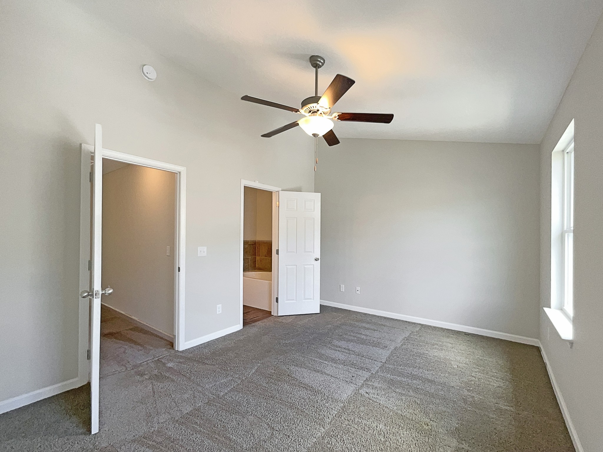 1382 Rural Hill Road, Unit 364 Antioch, TN 37013 - Photo 5 of 22 a view of an empty room