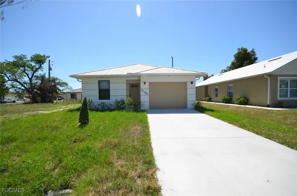 $329,500 | 2188 Barker Boulevard, Fort Myers, FL 33916